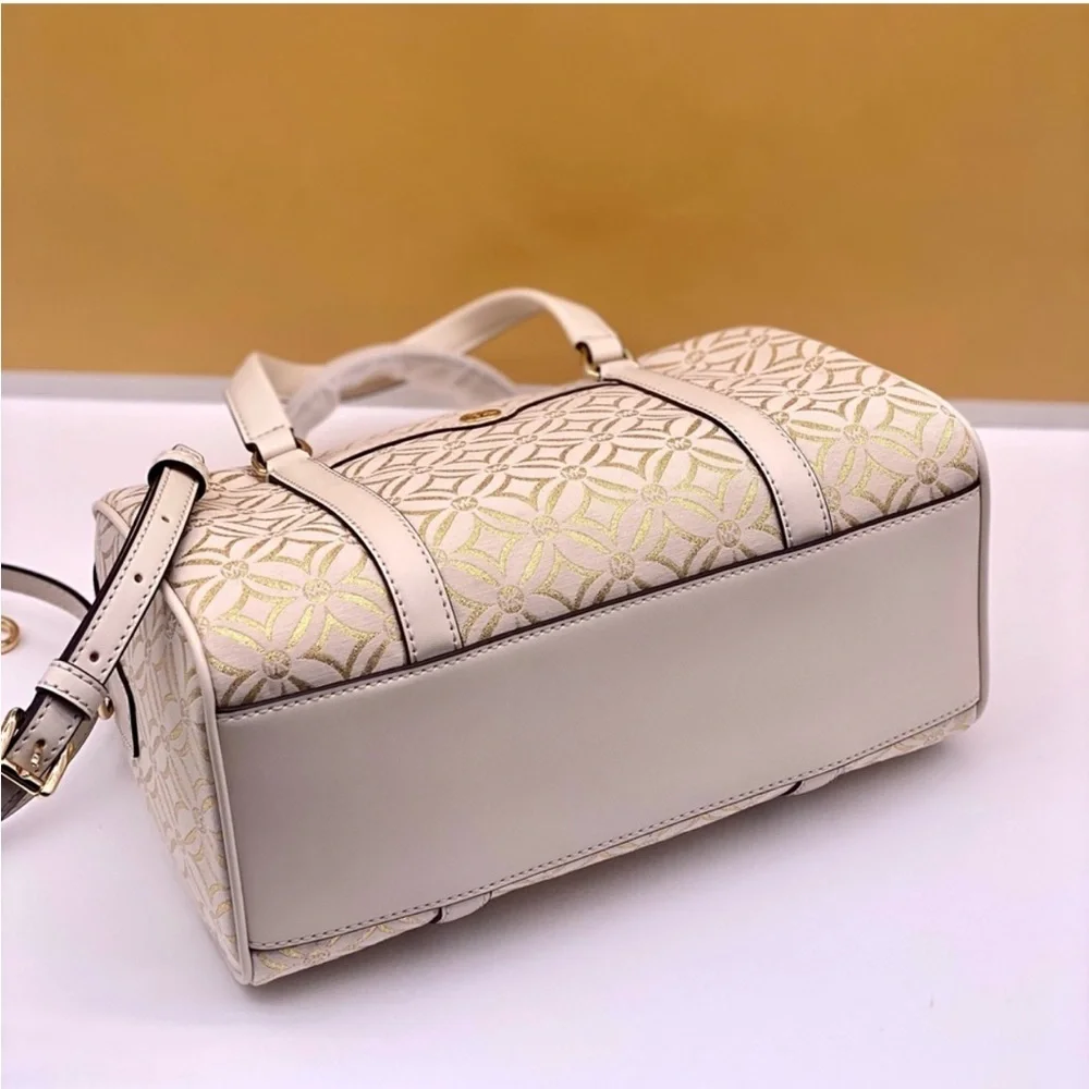 MICHAEL KORS JST TRAVEL MEDIUM DUFFLE SATCHEL CROSSBODY BAG - Picture 6 of 9